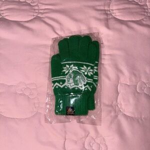 Blackhawks Green Winter Gloves
